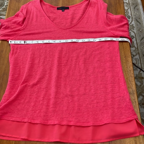 Sanctuary coral linen top with sheer hem and 3/4 bow tie sleeves - Picture 7 of 8